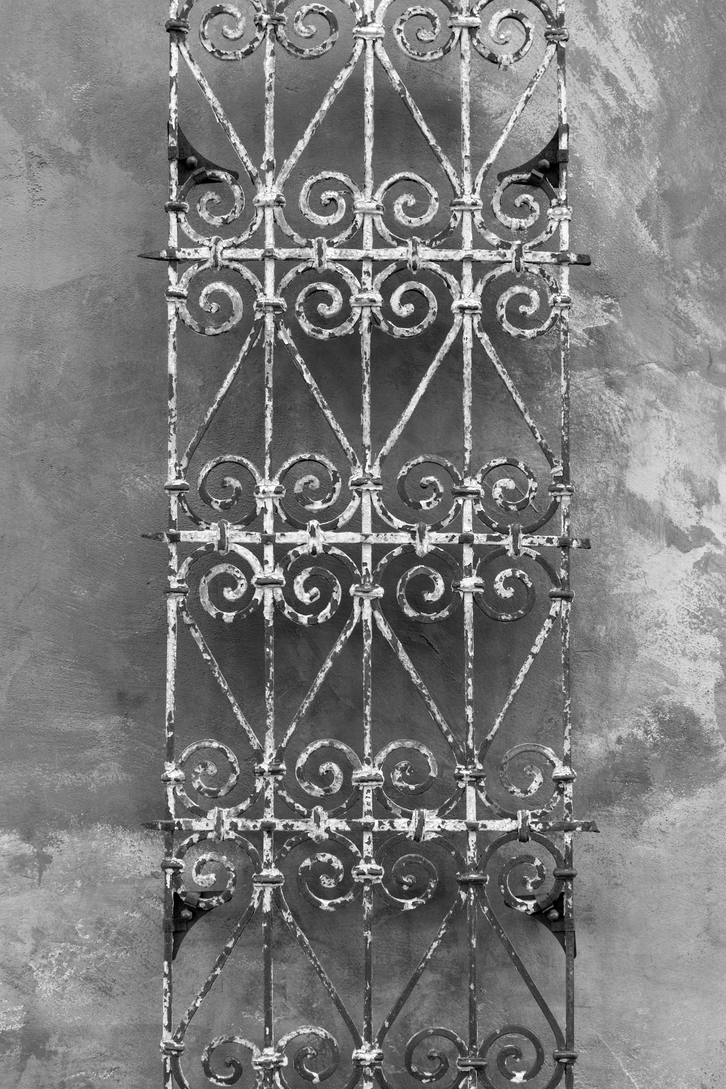 A Guide to Modern and Rustic Door Designs